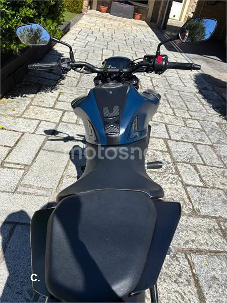 Honda CB 125 R – Vista 4