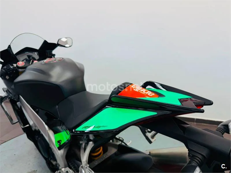 Aprilia RSV4 – Vista 11