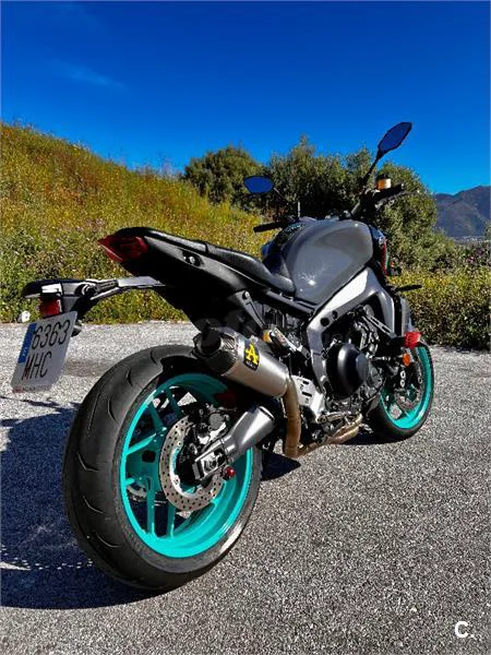 Yamaha MT-09 – Vista 2