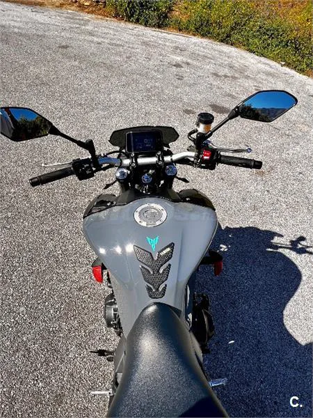 Yamaha MT-09 – Vista 7