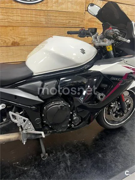 Suzuki GSX 650F – Vista 17
