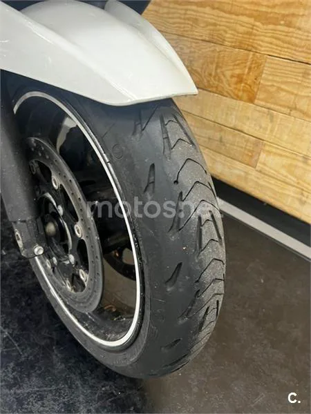 Suzuki GSX 650F – Vista 18