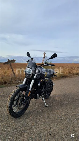 Voge 525 ACX – Vista 3