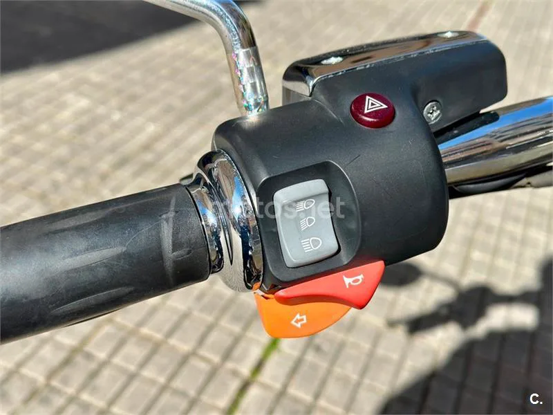 BMW R 1200 C – Vista 11