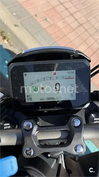 Honda CB 650 R – Vista 2