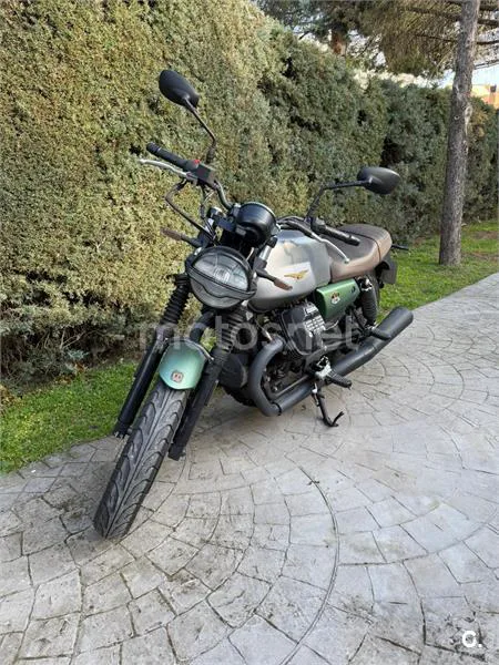Moto Guzzi V7 – Vista 3