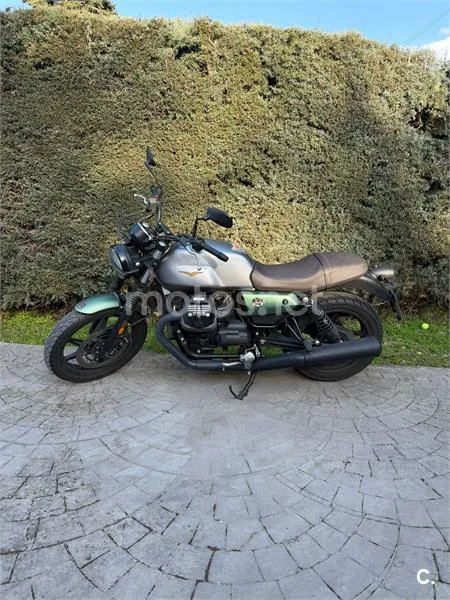 Moto Guzzi V7 – Vista 7