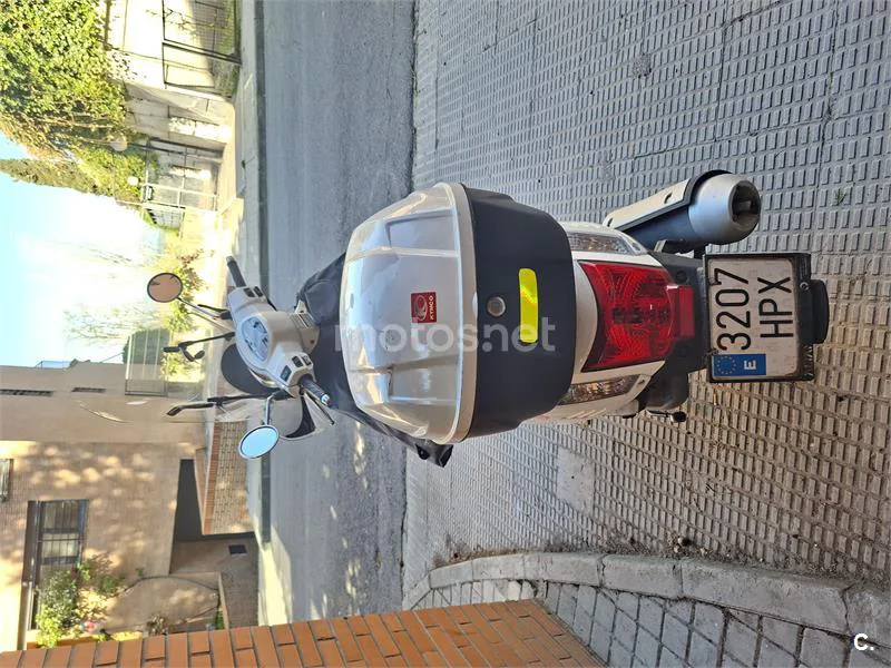 Kymco Like 125 – Vista 2
