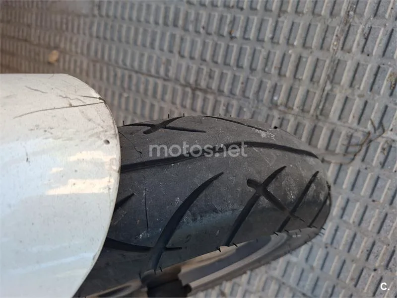 Kymco Like 125 – Vista 3