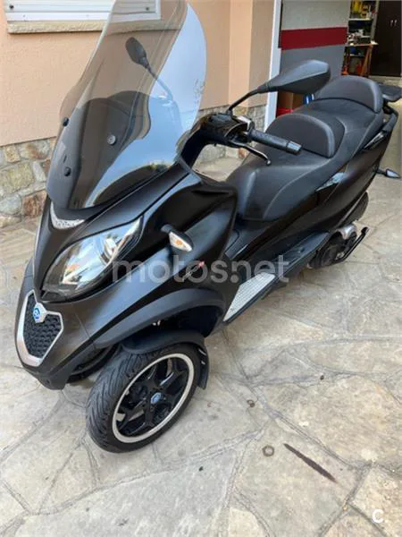 Piaggio MP3 – Vista 2