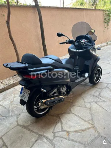 Piaggio MP3 – Vista 3