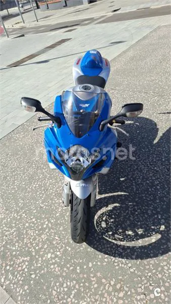 Suzuki GSX-R600 - Vista 3