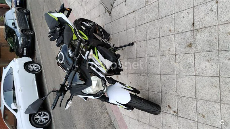 Kawasaki Z 125 – Vista 5