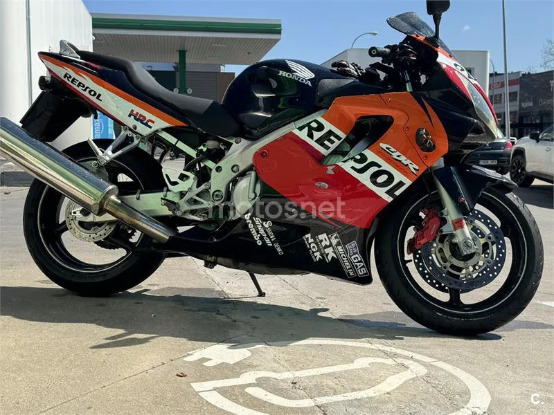 Honda CBR 600 F Sport – Vista 3