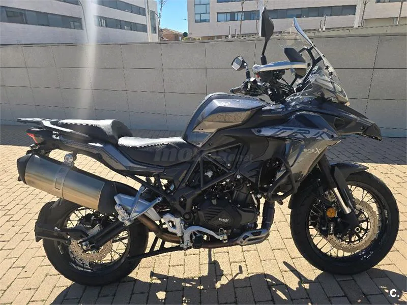 Benelli TRK 502 – Vista 2