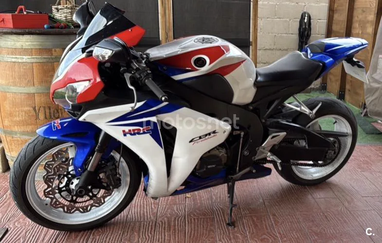 Honda CBR 1000RR Fireblade – Vista 2