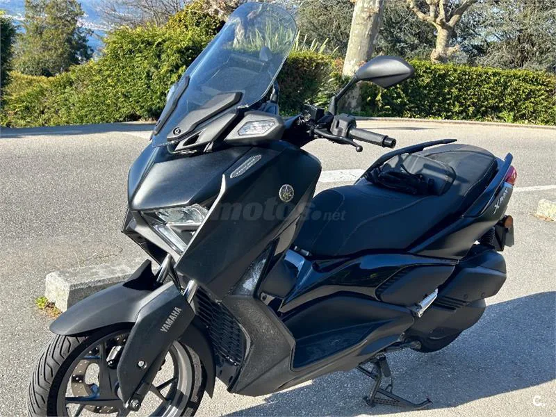 Yamaha XMAX 300 – Vista 7