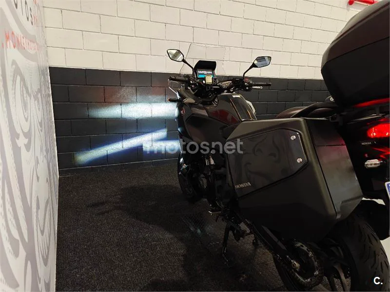 Honda NT1100 – Vista 5