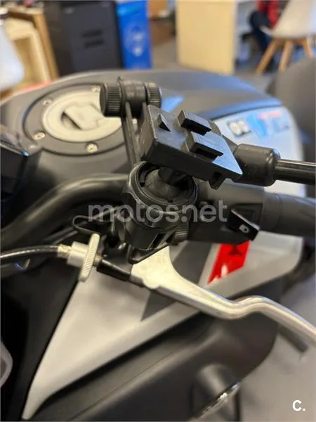 Yamaha MT-07 – Vista 12