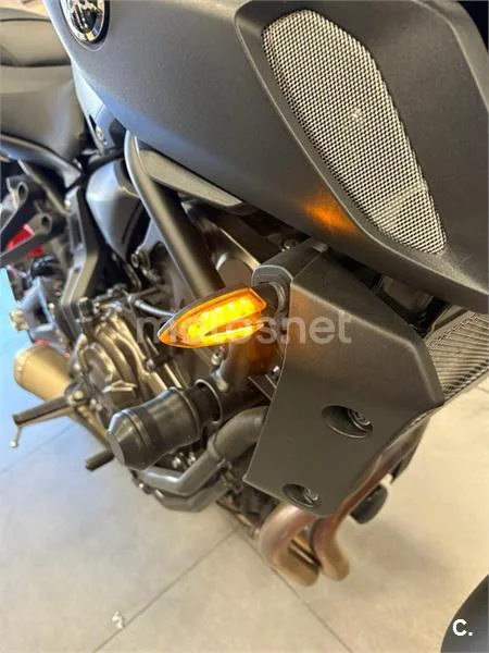 Yamaha MT-07 – Vista 7