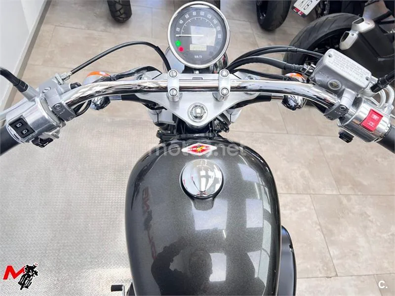 Honda VT 750 S – Vista 8