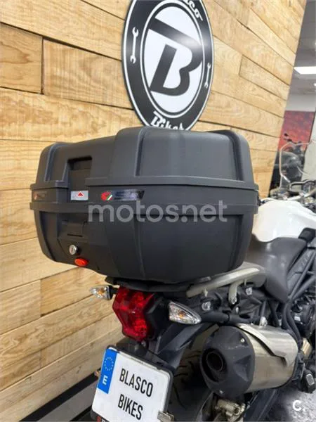 Triumph Tiger 800 – Vista 18