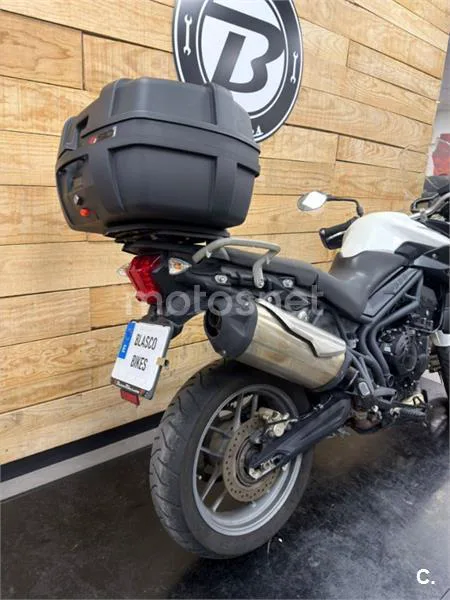 Triumph Tiger 800 – Vista 19