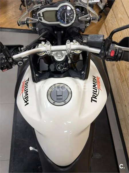 Triumph Tiger 800 – Vista 4