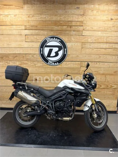 Triumph Tiger 800 – Vista 32