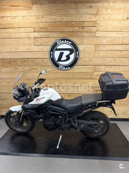 Triumph Tiger 800 – Vista 10