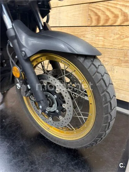 Suzuki V-Strom 650 XT – Vista 3