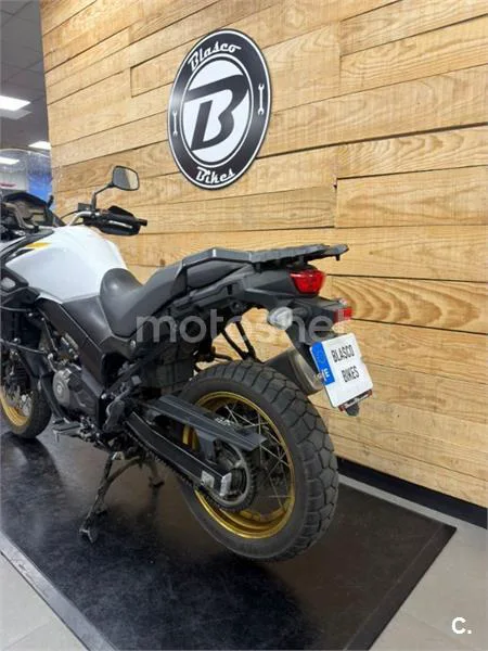 Suzuki V-Strom 650 XT – Vista 22