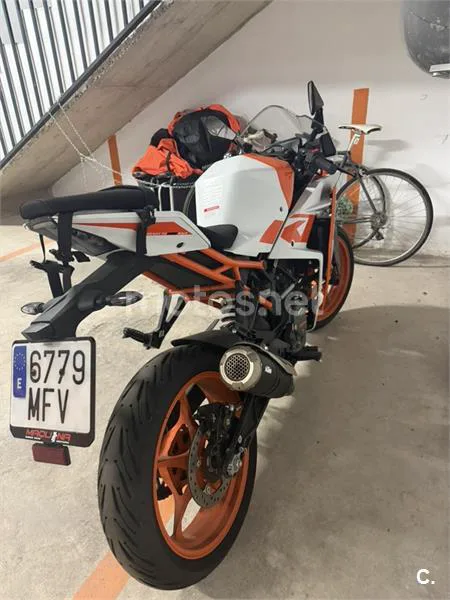 KTM RC – Vista 3