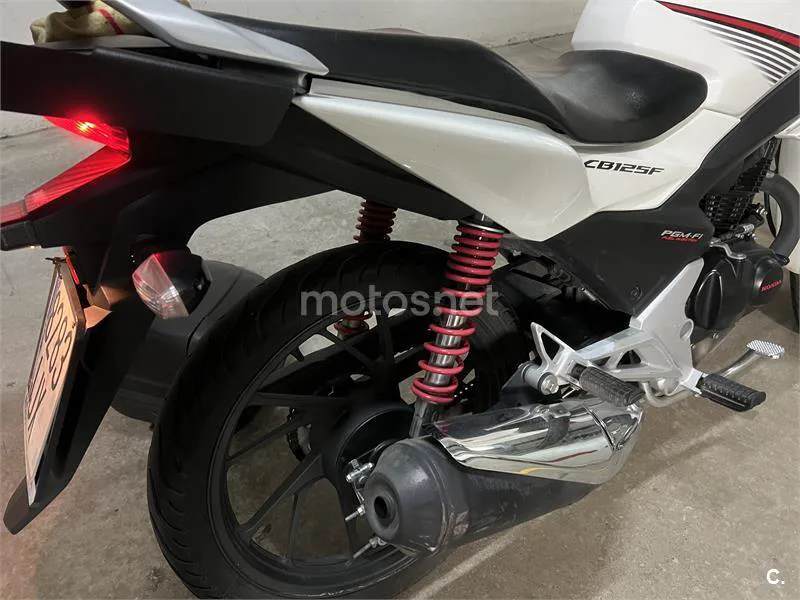 Honda CB 125 – Vista 5