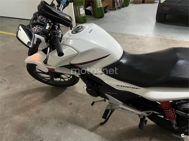 Honda CB 125 – Vista 7