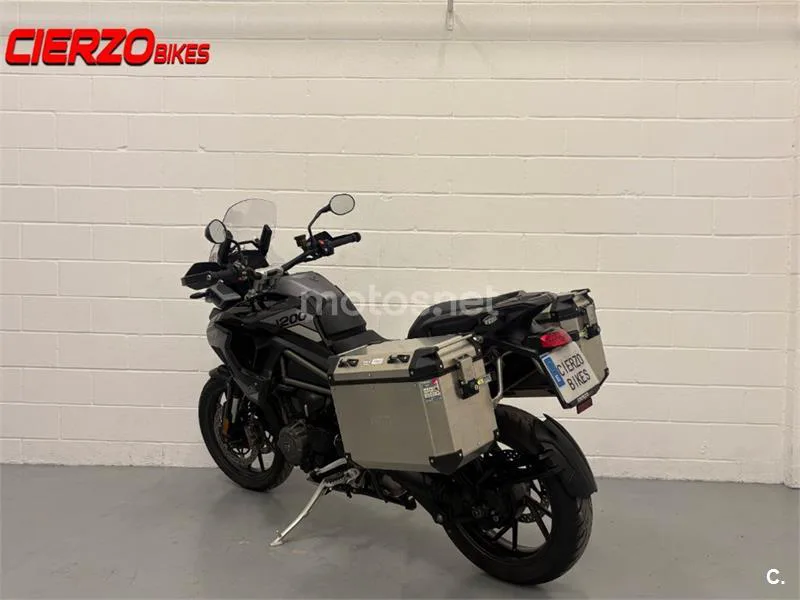Triumph Tiger 1200 GT – Vista 4