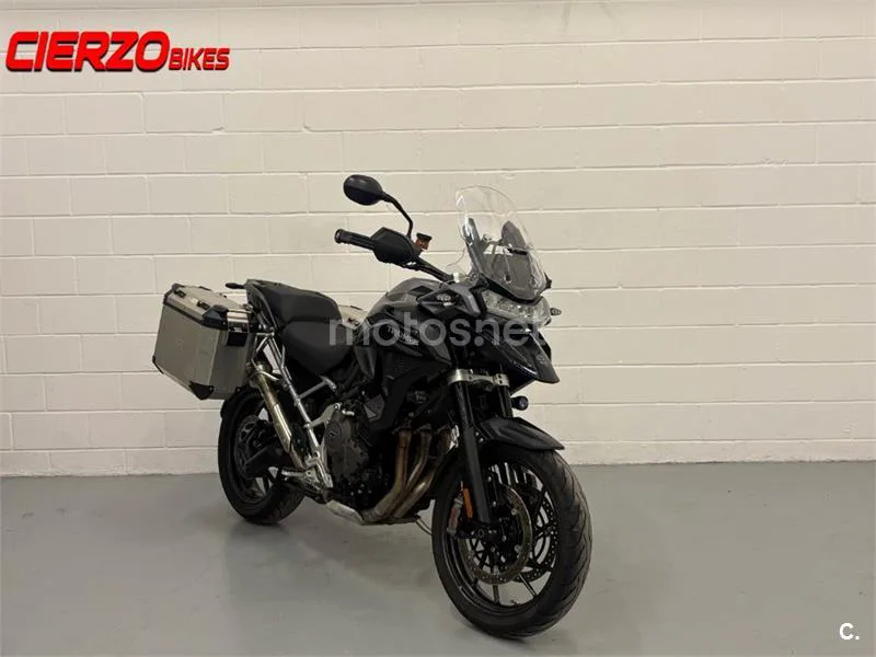 Triumph Tiger 1200 GT – Vista 8