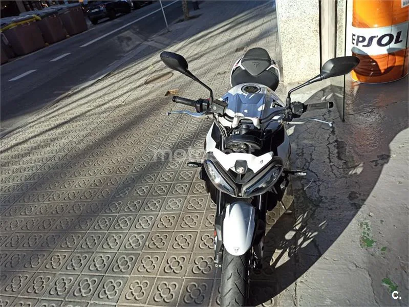 Triumph Street Triple 765 – Vista 4