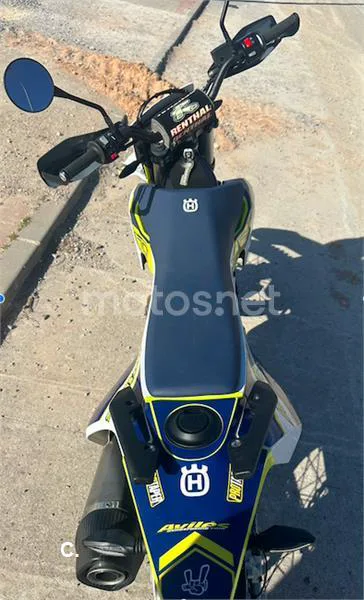 Husqvarna 701 Enduro – Vista 7