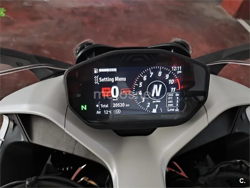 Ducati SuperSport – Vista 2