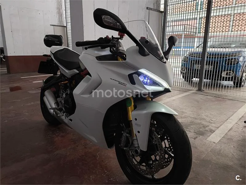 Ducati SuperSport – Vista 4