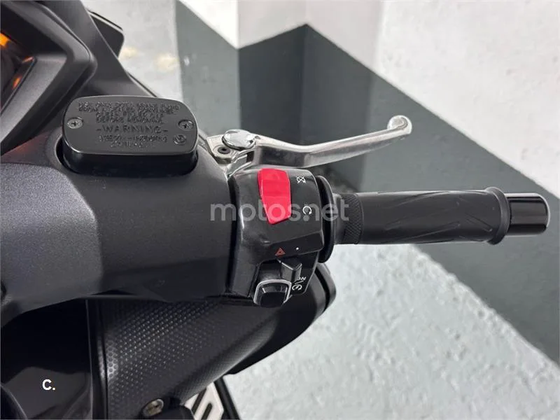 Yamaha TMAX 530 – Vista 12