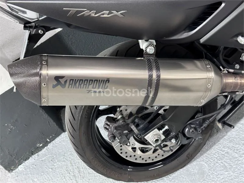 Yamaha TMAX 530 – Vista 13
