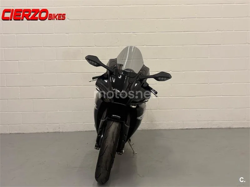 Yamaha R1 – Vista 7