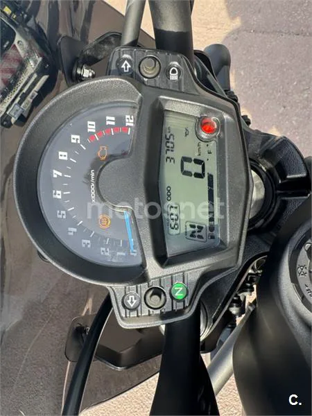Kawasaki Vulcan S – Vista 3