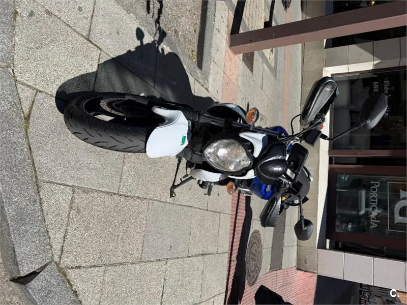 Suzuki Gladius 650 – Vista 7