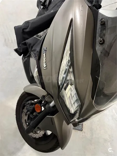 Kawasaki J 300 ABS – Vista 6