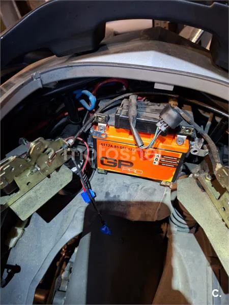 Kymco Super Dink 300i – Vista 11