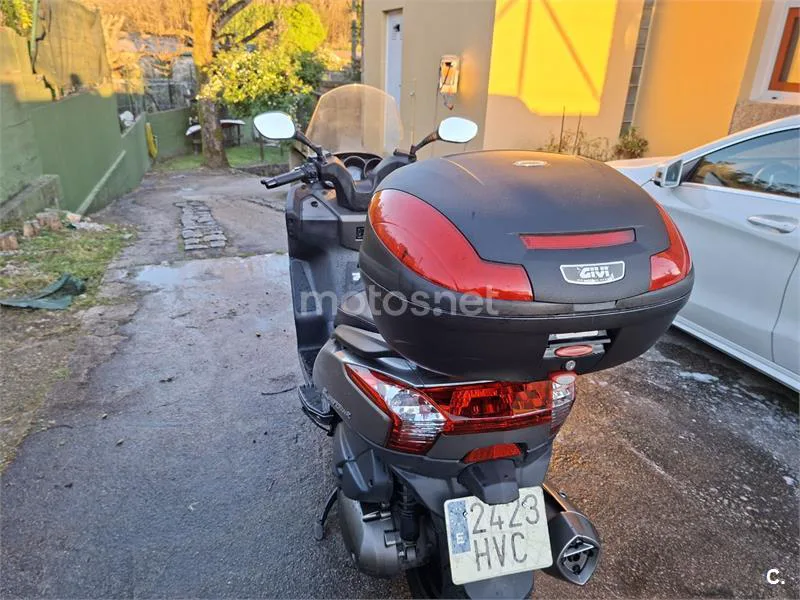 Kymco Super Dink 300i – Vista 7