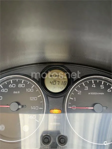 Honda Forza 250 EX – Vista 2